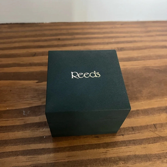 NWOT Sterling Silver Reeds Jewelers earrings - Picture 3 of 3